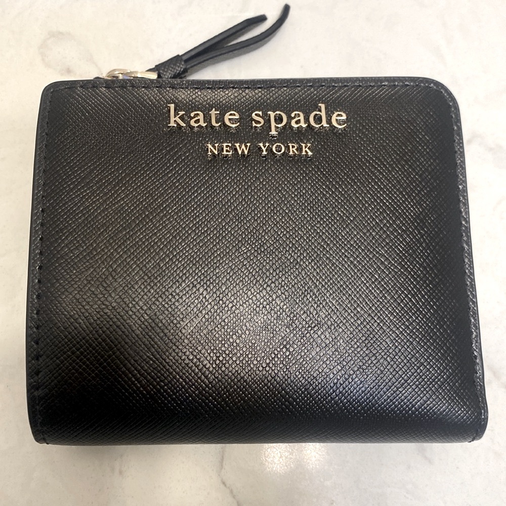 Kate Spade NY Cameron Small l-Zip Bifold - Picture 4 of 14
